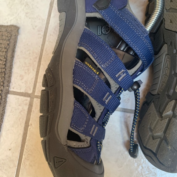 KEEN Newport Youth Waterproof Sandals Unisex Girls Boys 9212-Navy Blue US Size 5 - Picture 9 of 15